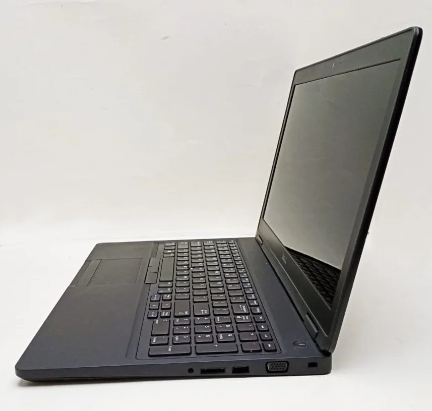 Dell Latitude 5590 Intel Core I5-8350U 15.6 Inch FHD /Ram: 8GB / Hard dik :256 GB - Image 4