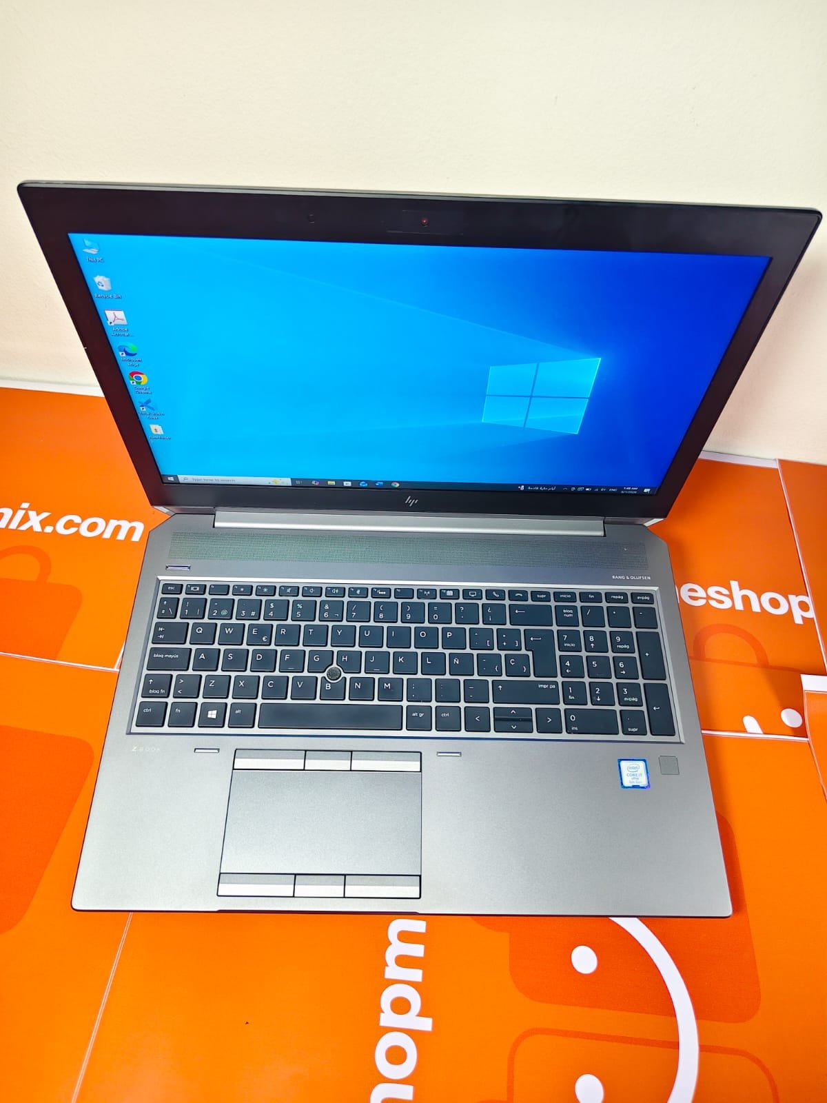 HP ZBook 15 G5 Mobile / Processor:Intel Core i7-8850H/RAM:16GB DDR4/Harddisk:256GB SSD +500GB HDD / Graphic Card:Nvidia Quadro P1000 4GB DDR5 + Intel UHD Graphics 630/Display size:15.6″ FHD IPS - Image 5
