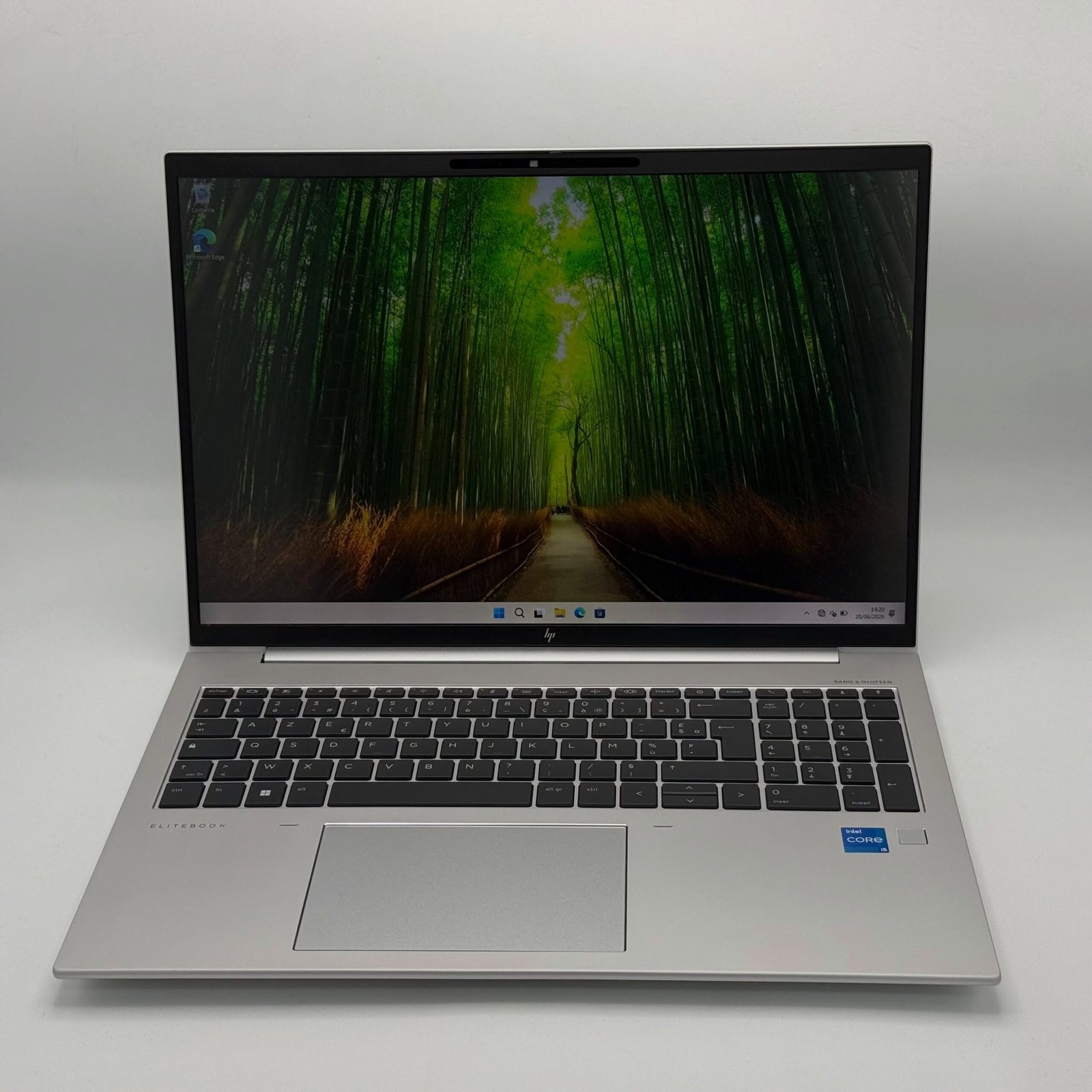 HP EliteBook 860 G9 – Core i5-1235U – 8G RAM – 256G SSD - Image 9