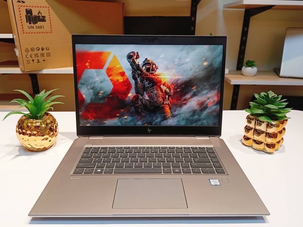 Hp Zbook 15 Studio G5 workStation /Processor:Intle core i7-8850H /RAM 16GB DDR4/HARD 512 GB M.2 SSD/NVIDIA QUADRO P2000 4G ddr5